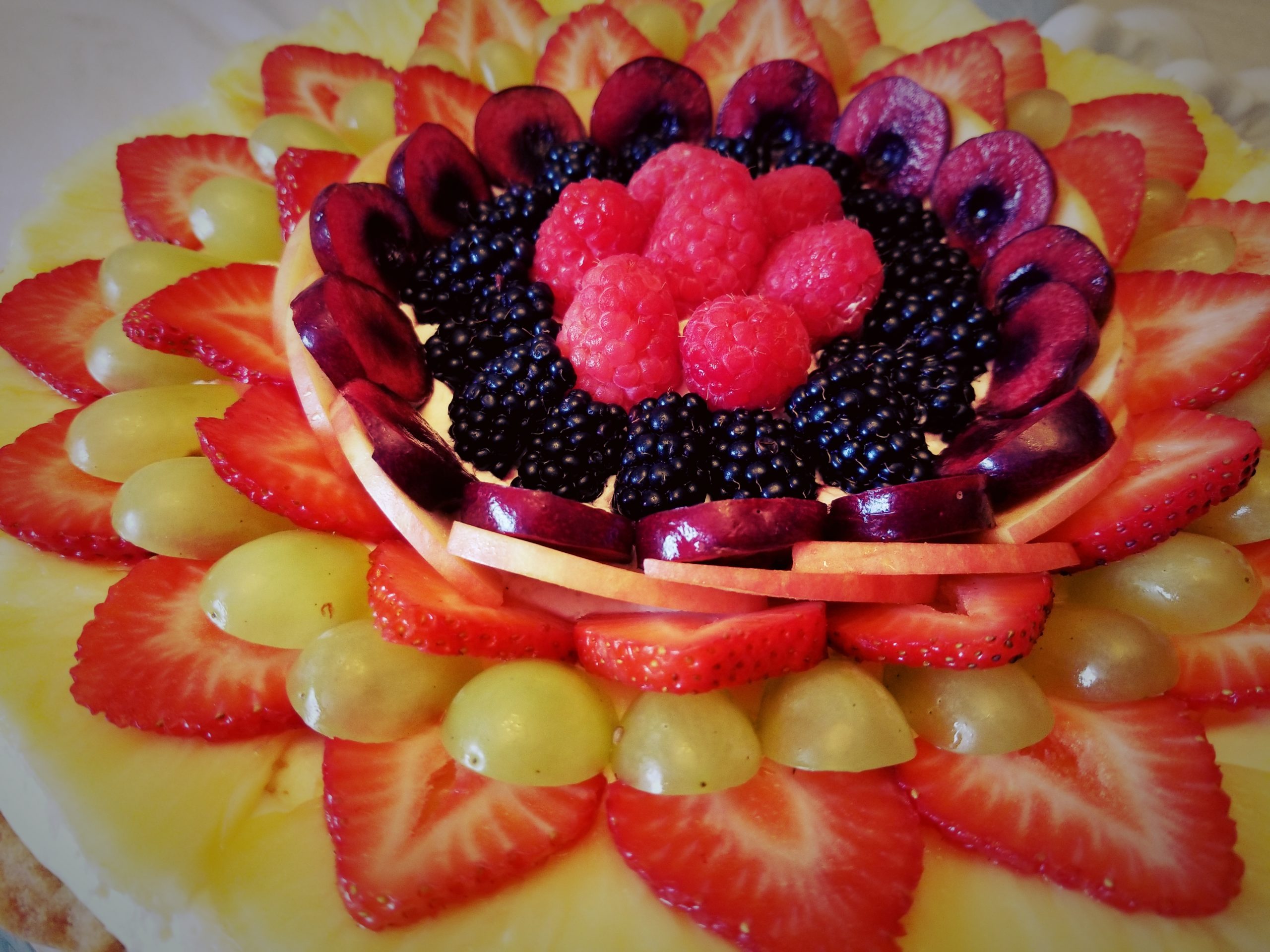 Fruit pizza. - Altaa's Kitchen